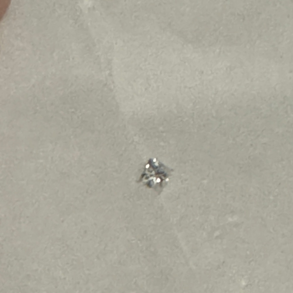 Loose real princess cut diamond